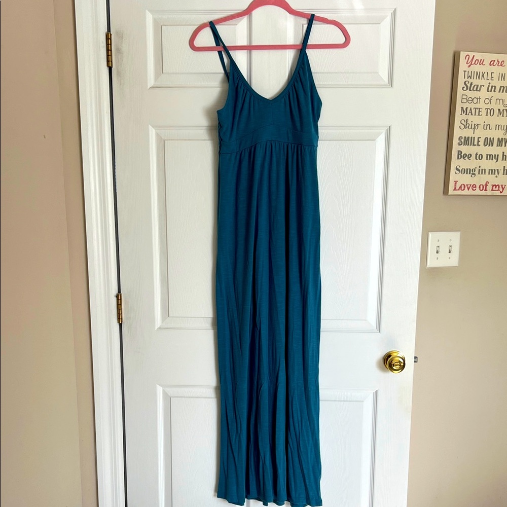 Three Old Navy maxi dresses size small - Picture 2 of 10